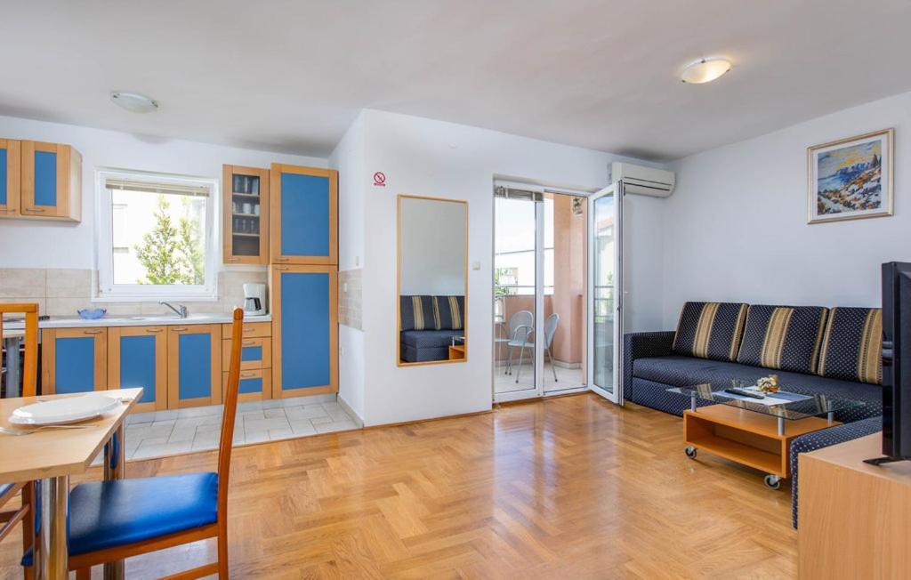 Apartments Dunja Малинска Экстерьер фото