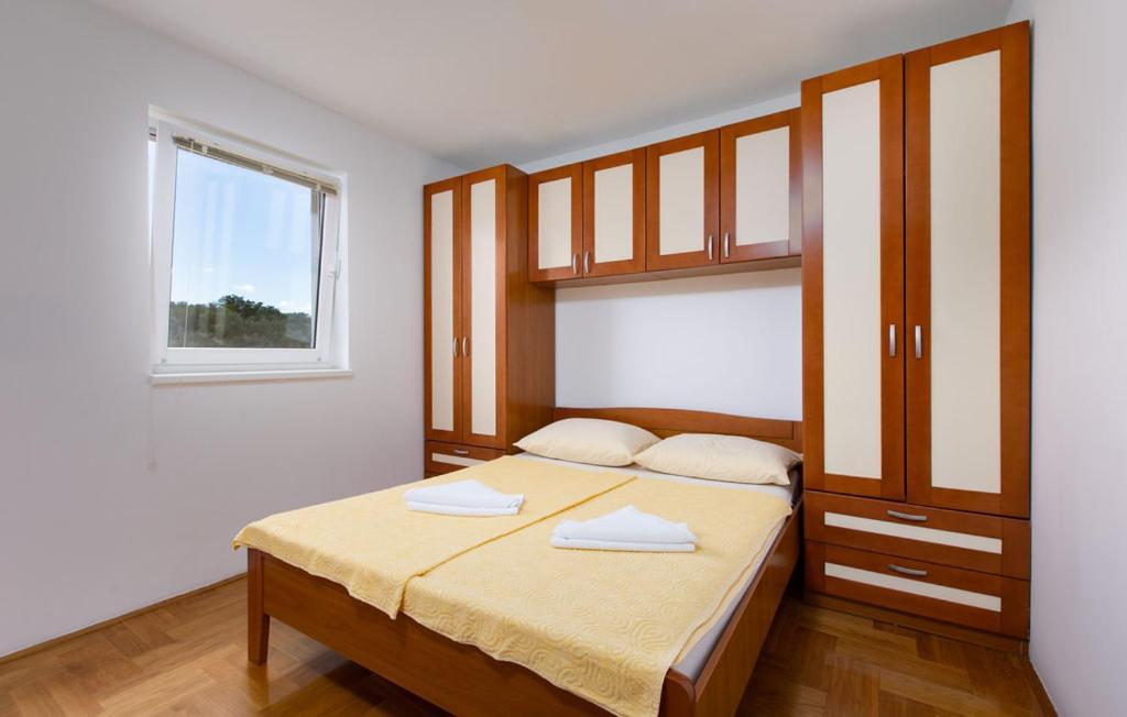 Apartments Dunja Малинска Экстерьер фото