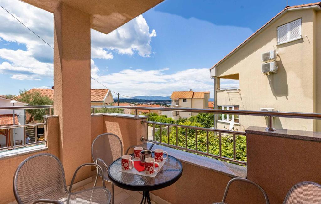Apartments Dunja Малинска Экстерьер фото