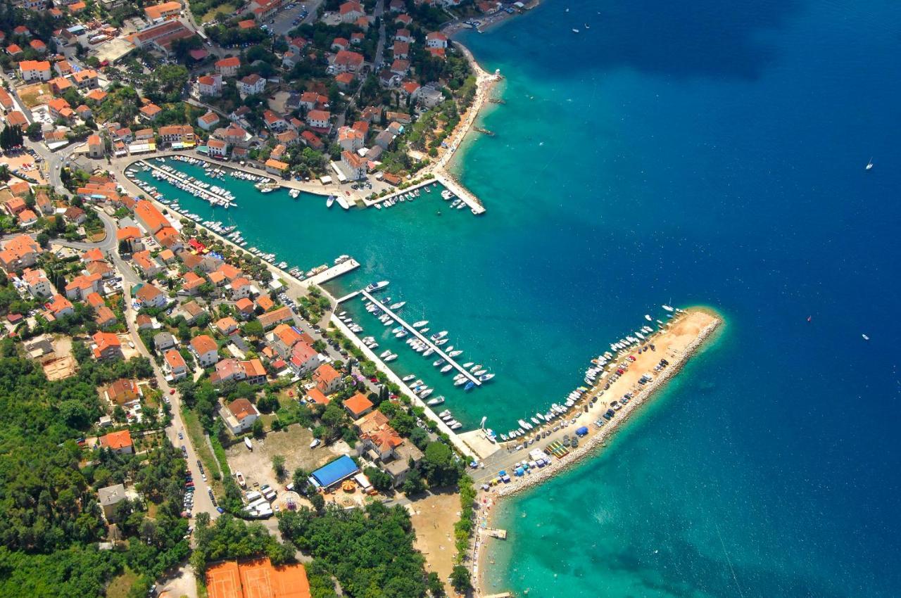 Apartments Dunja Малинска Экстерьер фото