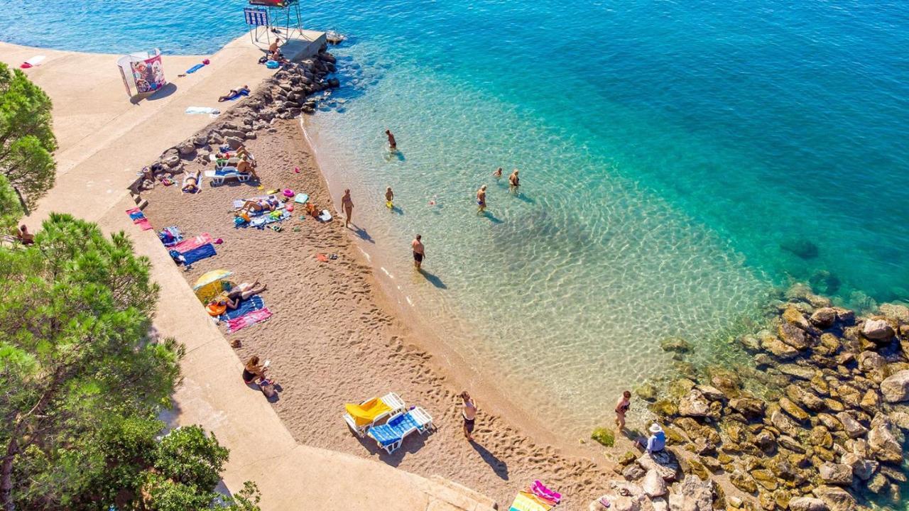 Apartments Dunja Малинска Экстерьер фото