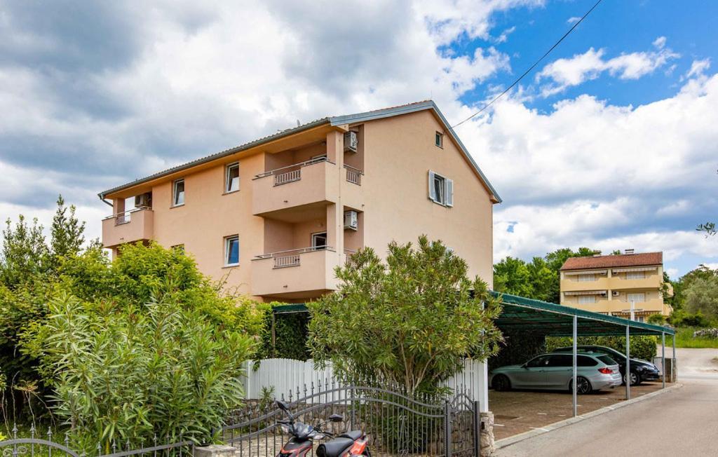 Apartments Dunja Малинска Экстерьер фото